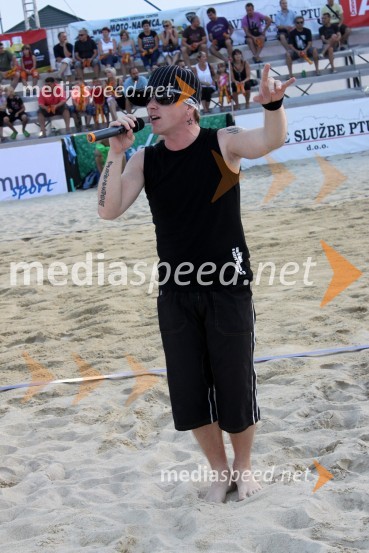 Steffanio, pevec skupine SexplosionBeachMaster 2010