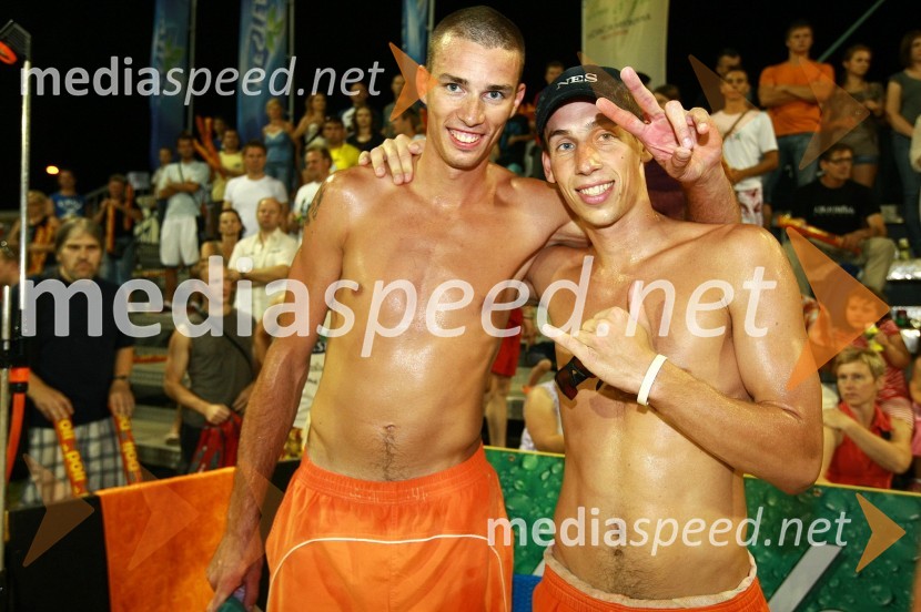 Alen Pajenk in Nejc Zemljak, odbojkarja na mivkiBeachMaster 2010