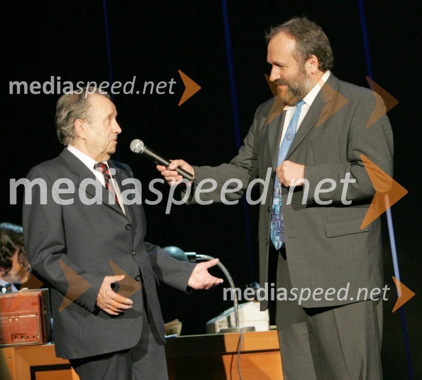 Vili Mešič, oče radia Maribor in Anton Petelinšek, odgovorni urednik Radia MariborRadio Maribor 60 let, SNG Maribor