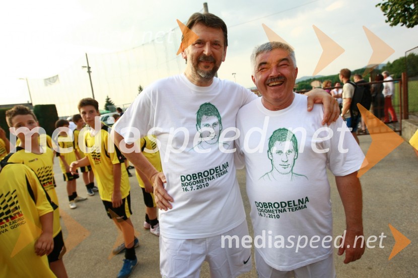 Dragan Valenčič, župan Občine Šempeter in Zlatko Martin Marušič, župan občine Miren-KostanjevicaDobrodelna nogometna tekma. Borut Pahor kot vratar, pobudniki Marko Potrč, Valter Birsa, Tim Matavž