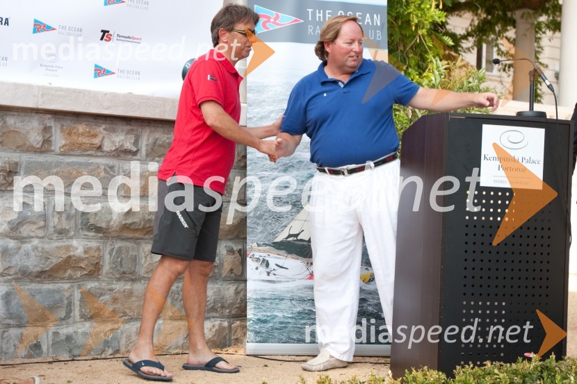 Andreas Hagara, jadralec in Michael Reardon, direktor The ocean racing clubExtreme 40, svetovno prvenstvo jadralcev