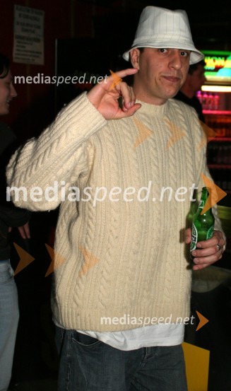 6pack Čukur, raperFunky Tina (Martina Cvetežar), promocija albuma NE