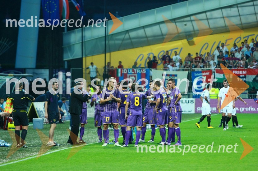 Darko Milanič, trener NK Maribor in nogometaši NK Maribor 
	NK Maribor - Videoton, 3. krog kvalifikacij za Ligo Europa