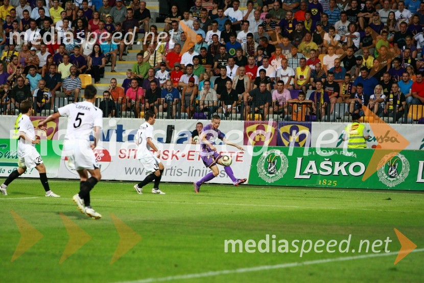 Nogometaši NK Videoton in nogometaš NK MariborNK Maribor - Videoton, 3. krog kvalifikacij za Ligo Europa