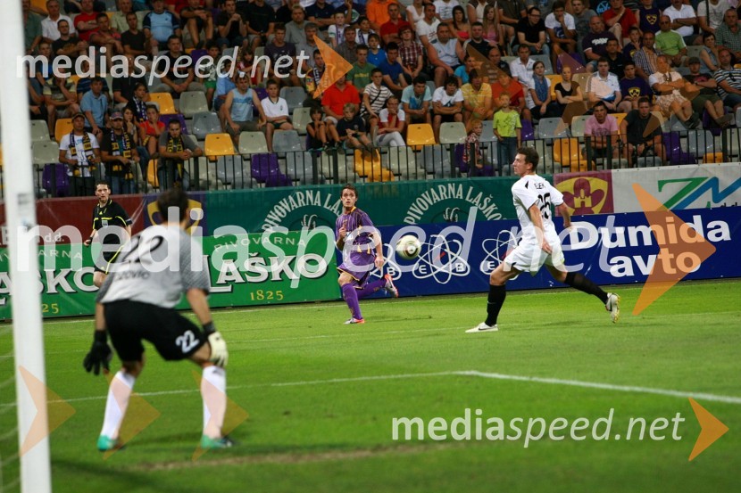 Nogometaša NK Maribor in NK VideotonNK Maribor - Videoton, 3. krog kvalifikacij za Ligo Europa