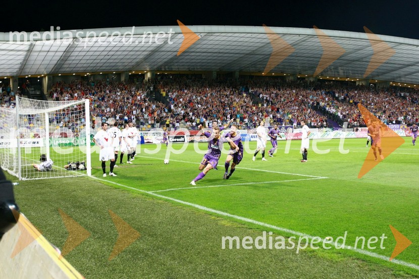Veselje nogometašev NK Maribor ob zmagiNK Maribor - Videoton, 3. krog kvalifikacij za Ligo Europa