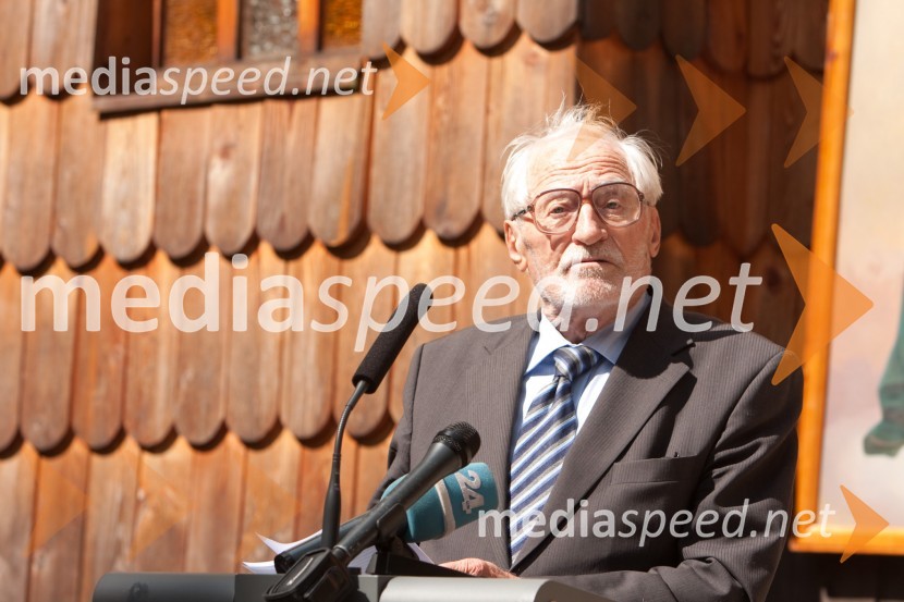 Tone Pavček, literatSpominska slovesnost ob Ruski kapelici