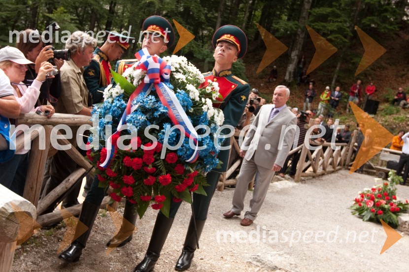 Spominska slovesnost ob Ruski kapelici