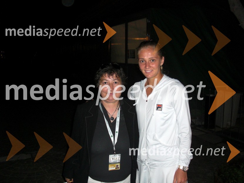 Dragica Petrovič, režiserka in producentka ter Ana Čakvetadze, teniška igralkaSlovenia Open 2010, finale