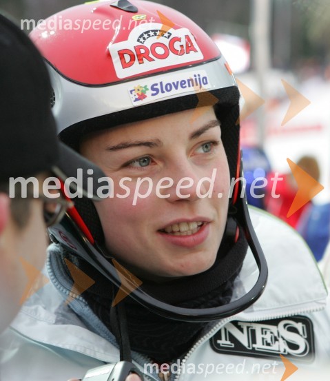 Smučarka Tina MazeTina Maze, smučarka