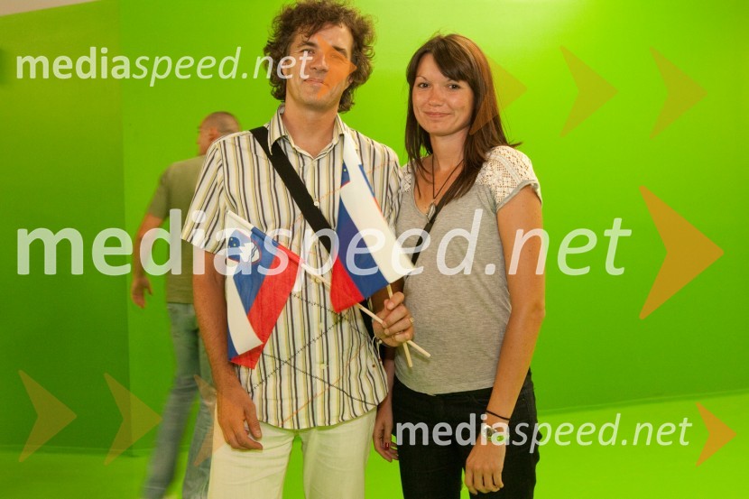 Zvezdan Martič, multimedijalec in punca Ana JurišičŠportni park Stožice, otvoritvena košarkarska tekma Slovenija : Španija