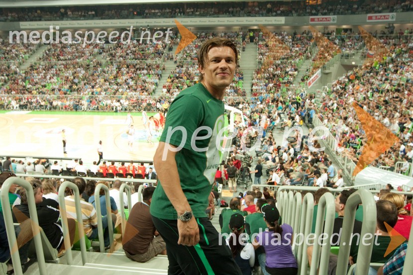 Zlatko Dedič, član slovenske nogometne reprezentanceŠportni park Stožice, otvoritvena košarkarska tekma Slovenija : Španija
