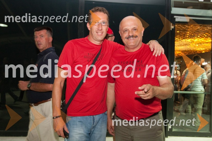 Boris Mičič in Jos ZalokarŠportni park Stožice, otvoritvena košarkarska tekma Slovenija : Španija