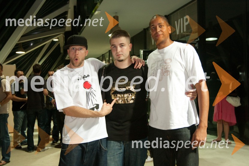 Murat, raper, Žiga Žmavc-Zhiga, beatboxer in Jose, raperŠportni park Stožice, otvoritvena košarkarska tekma Slovenija : Španija