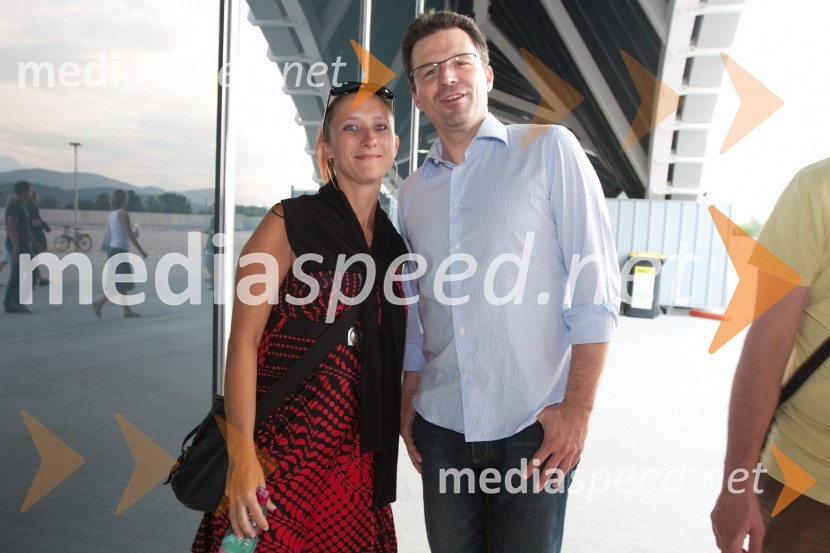 Športni park Stožice, otvoritvena košarkarska tekma Slovenija : Španija