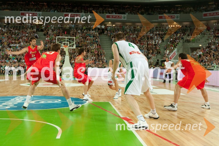 Športni park Stožice, otvoritvena košarkarska tekma Slovenija : Španija