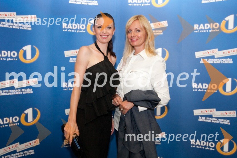 Nina Urbančič Romih, odnosi z javnostjo in Andreja Medvedič, lastnica in direktorica Sense Wellness ClubaSalt, premiera filma