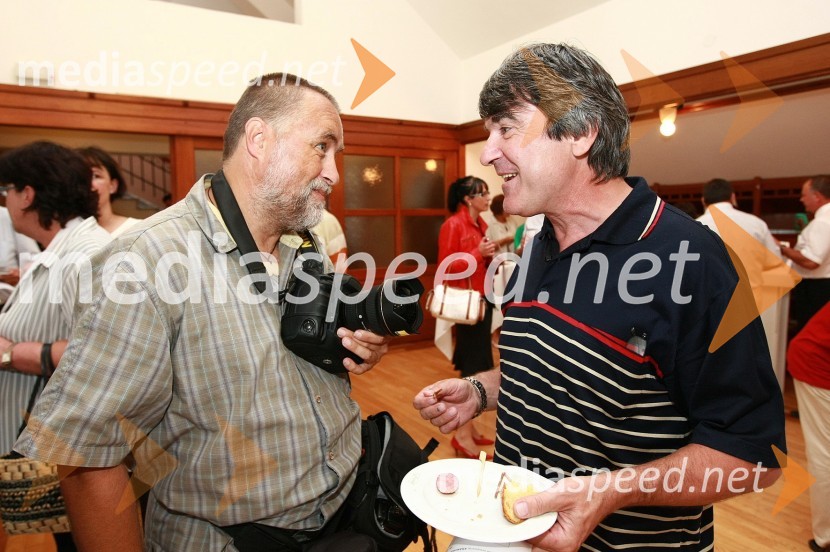 Srđan Živulović Bobo, fotograf in Tone Anderlič, poslanec2. festival Kranjske klobase