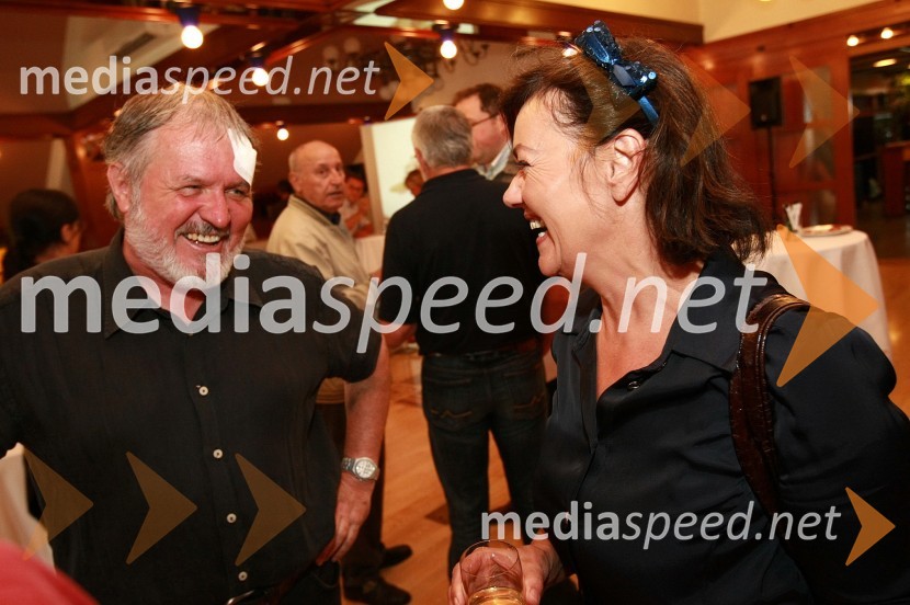 Janez Bogataj, etnolog in Vesna Čarman, Gostilna pri Danilu2. festival Kranjske klobase