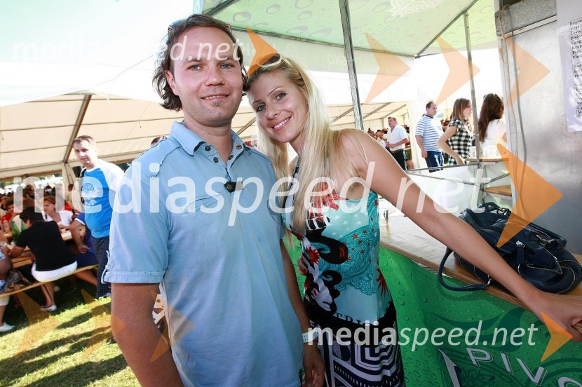 Kristjan Magdič, direktor in lastnik podjetja Frontal in Vesna Vitrih, slikarka in lastnica VV ARTDobrodelni koncert za bolnišnico Murska Sobota