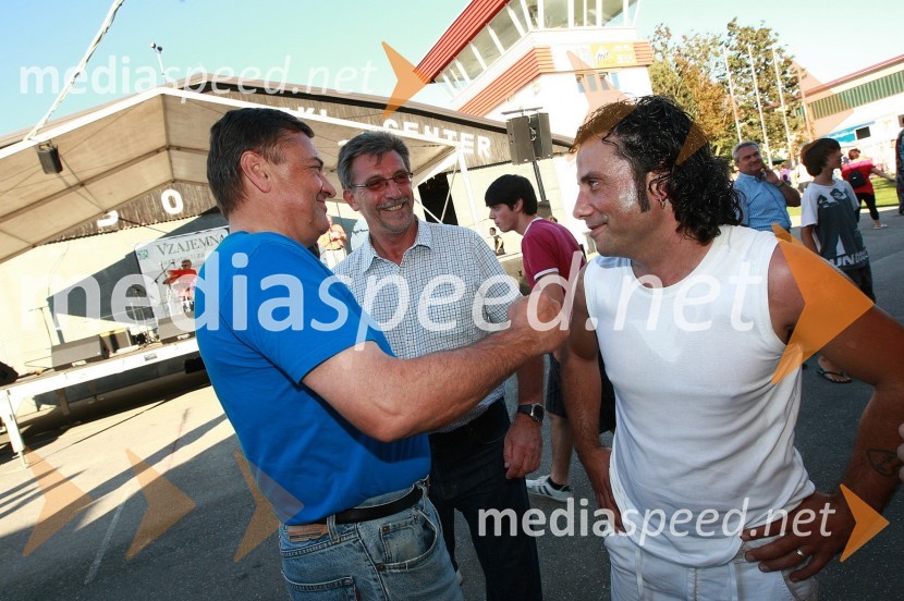 Zoran Jankovič, župan Mestne občine Ljubljana,  dr. Bojan Korošec, direktor Splošne bolnišnice Murska Sobota in Jože Kontrec, član skupine LangaDobrodelni koncert za bolnišnico Murska Sobota