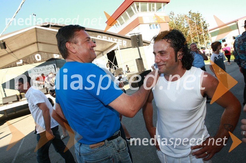 Zoran Jankovič, župan Mestne občine Ljubljana in Jože Kontrec, član skupine LangaDobrodelni koncert za bolnišnico Murska Sobota