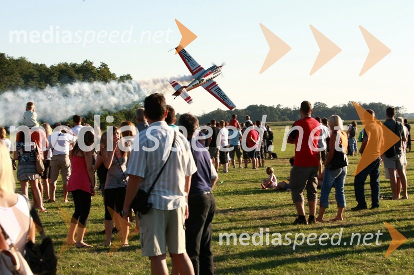 Peter Podlunšek, akrobatski pilotDobrodelni koncert za bolnišnico Murska Sobota