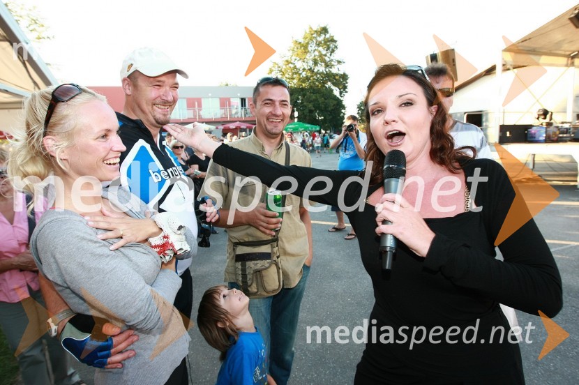 Petra Slapar, pevka, soprog Robert Lavtar, Center alternative Altorion in Alenka Gotar, pevkaDobrodelni koncert za bolnišnico Murska Sobota