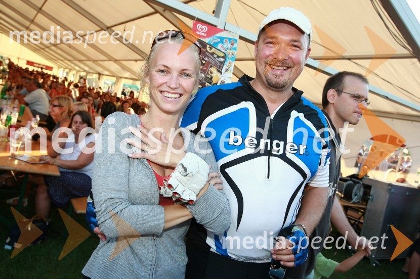 Petra Slapar, pevka in soprog Robert Lavtar, Center alternative AltorionDobrodelni koncert za bolnišnico Murska Sobota