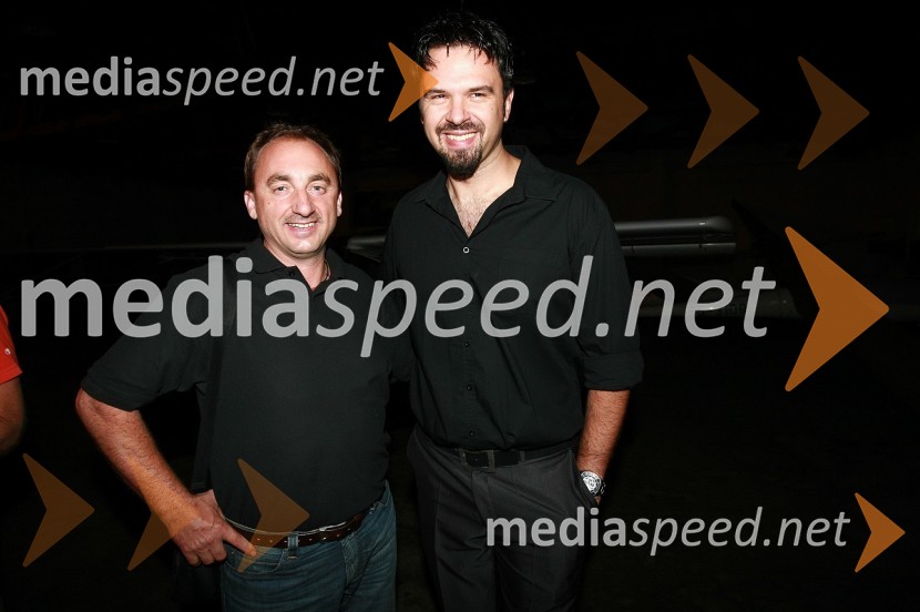 Dušan Zver, vodja prireditev v Lendavi in Petar Grašo, pevecDobrodelni koncert za bolnišnico Murska Sobota