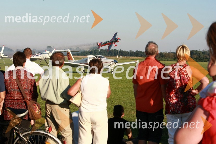 Peter Podlunšek, akrobatski pilotDobrodelni koncert za bolnišnico Murska Sobota