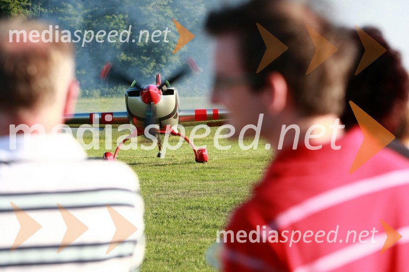 Peter Podlunšek, akrobatski pilotDobrodelni koncert za bolnišnico Murska Sobota