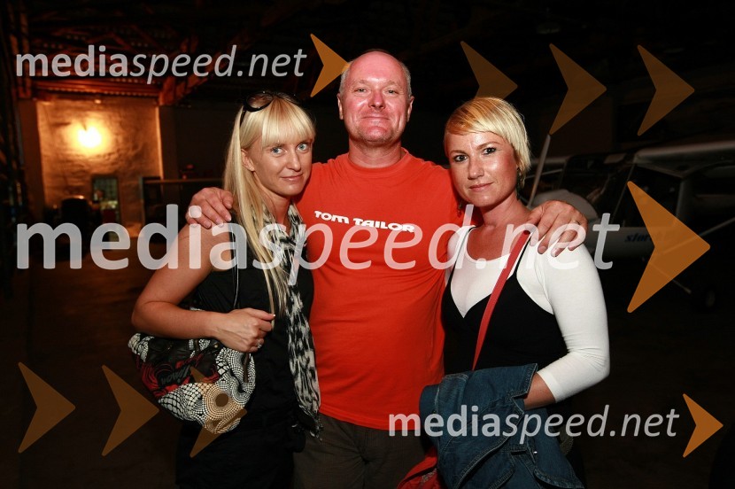 Jasna Kuštor, vodja tržnega komuniciranja v podjetju Panvita d.d., Iztok Rodež, Frontal, d.o.o. in Jasmina Čoragić
Dobrodelni koncert za bolnišnico Murska Sobota