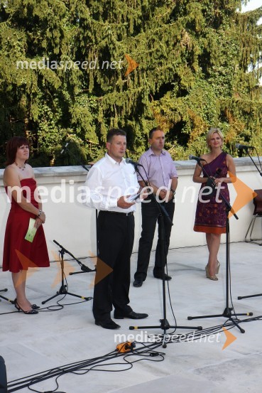 Magda in Danilo Steyer, vinogradništvo Steyer vina, Borut Cvetko, Mediaspeed in mag. Norma Bale, direktorica KultproturaSalon Traminec 2010