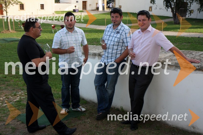 ..., ... ter Jure in Luka Jezeršek, Hiša kulinarike JezeršekSalon Traminec 2010