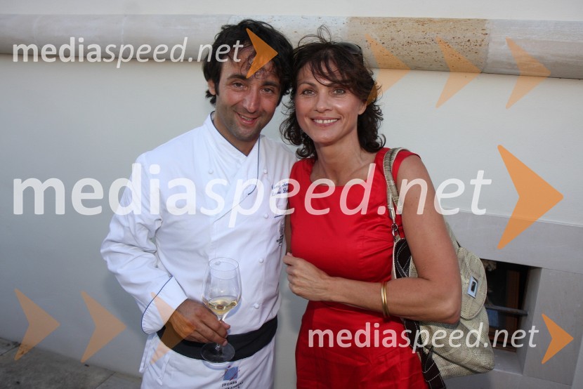 Tomaž Kavčič, restavracija Pri Lojzetu (dvorec Zemono) ter Sabina Hobacher, direktorica in lastnica agencije PR PlusSalon Traminec 2010