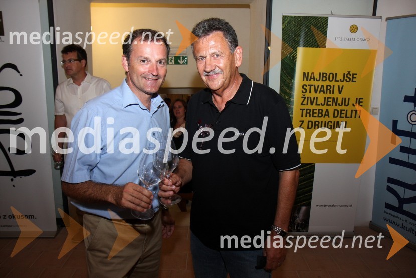 Dr. Alexander Majcan, okrajni glavar Bad Radkersburga in Anton Kampuš, župan občine Gornja RadgonaSalon Traminec 2010