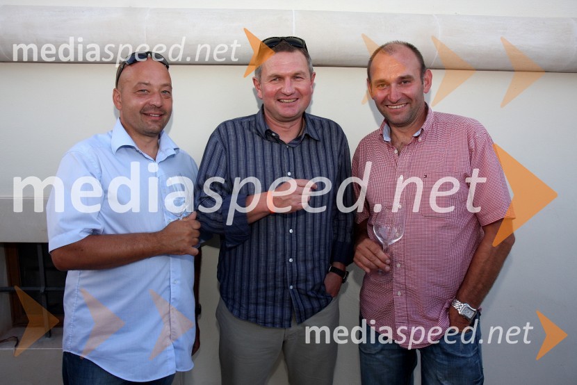 Boštjan Protner, vinar, Matjaž Kek, selektor slovenske nogometne reprezentance in Mirč Valdhuber, vinarstvo ValdhuberSalon Traminec 2010