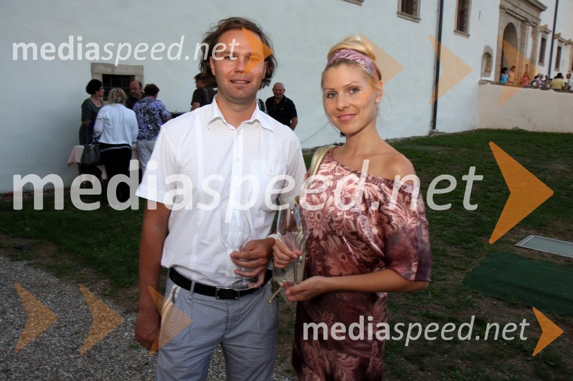 Kristjan Magdič, direktor in lastnik podjetja Frontal in Vesna Vitrih, slikarka in lastnica VV ARTSalon Traminec 2010