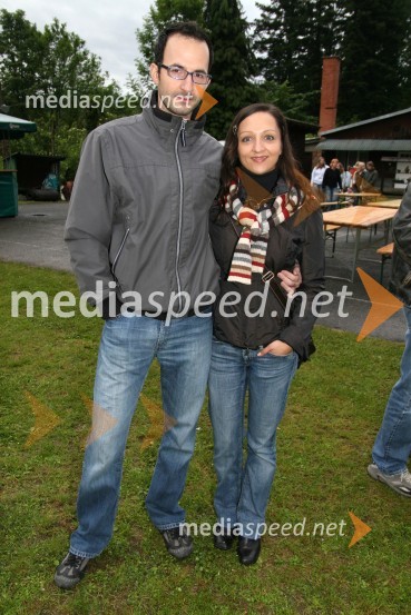 Fedja Juvan, moderator radia Postaja Center in Jagoda Djordjevič, programska urednica RTS10 let televizije RTS Maribor