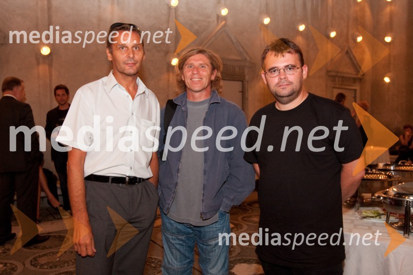 Danilo Rošker, direktor SNG Maribor, Bojan Gorišek, pianist in Alan Kavčič, predstavnik za odnose z javnostmi SNG MariborFestival Ljubljana 2010: Watching others, balet