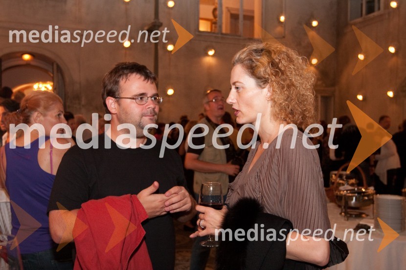 Alan Kavčič, predstavnik za odnose z javnostmi SNG Maribor in Hermina Kovačič, urednica Diners Club MagazineFestival Ljubljana 2010: Watching others, balet