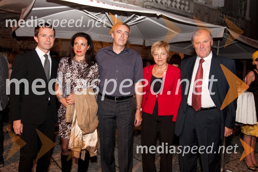 Tomaž Orešič kandidat za župana Mestne občine Maribor in soproga Tijana, Aleš Zalar, minister za pravosodje, mag. Vojka Ravbar, generalna sekretarka SKB in  Gorazd Kobler, vrhovni sodnikPaco de Lucia zaključil Festival Ljubljana 2010