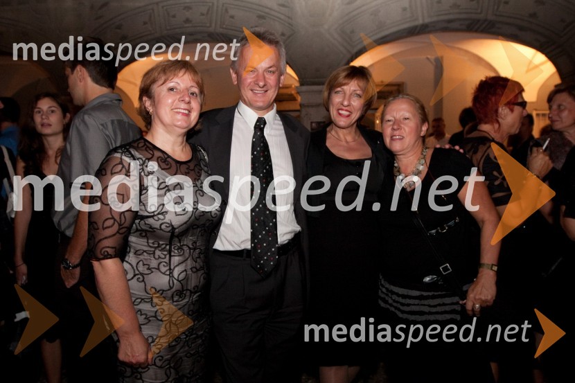 Tatjana Fink, direktorica podjetja Trimo Trebnje d.d. in soprog Franc, Vika Potočnik, nekdanja županja Mestne občine Ljubljana in Milojka HrvatinPaco de Lucia zaključil Festival Ljubljana 2010