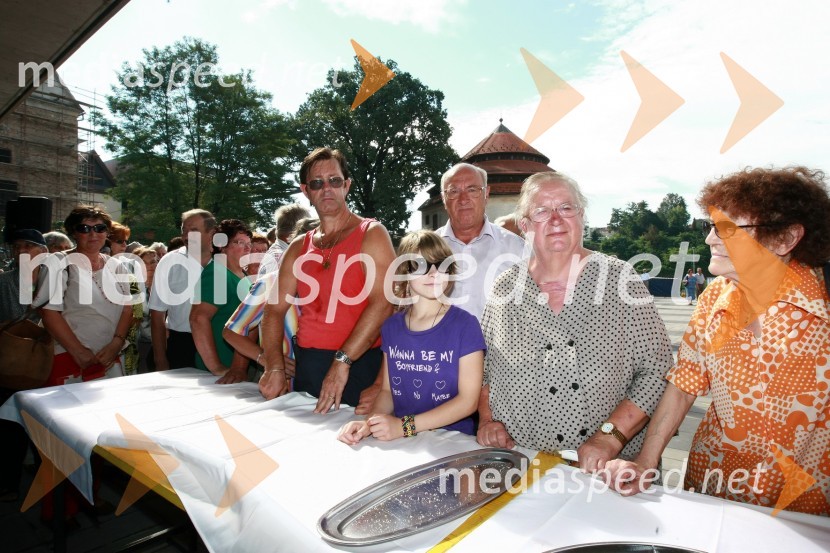 Tržnica Maribor, odprtje osrednjega pokritega dela mariborske tržnice