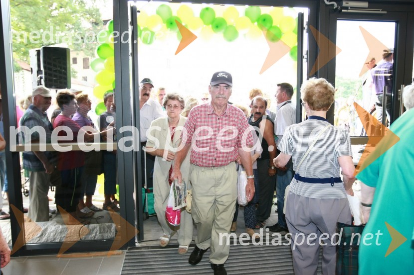 Tržnica Maribor, odprtje osrednjega pokritega dela mariborske tržnice