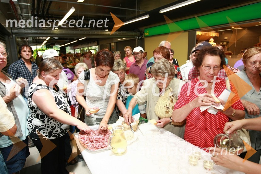 Tržnica Maribor, odprtje osrednjega pokritega dela mariborske tržnice