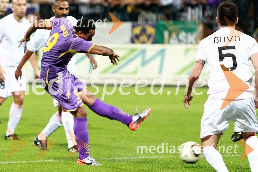 Marcos Magno Morales Tavares, nogometaš NK Maribor in Cesare Bovo, nogometaš US Citta di PalermoNK Maribor - Palermo, 4. krog kvalifikacij za Ligo Europa, povratna tekma