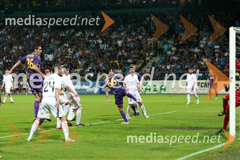 Nicola Rigoni nogometaš US Citta di Palermo, Aleksander Rajčević, nogometaš NK Maribor ter ....NK Maribor - Palermo, 4. krog kvalifikacij za Ligo Europa, povratna tekma