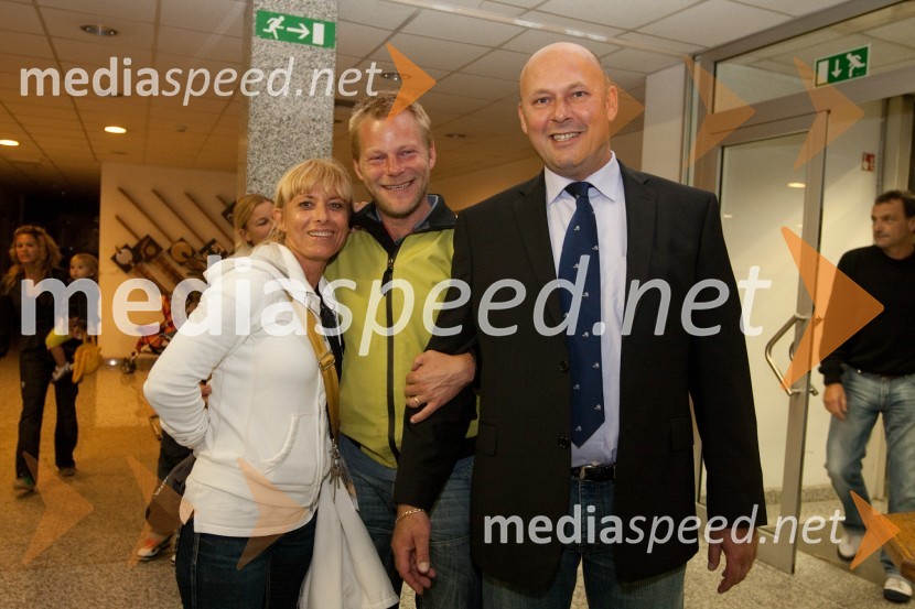 Barbra Jermann, urednica revije Lady, Luka Klasinc, umetnostni drsalec in Andrej Heber, pomočnik glavnega trenerja Tilia Olimpija24ever, poslovilna tekma Tomaža Vnuka